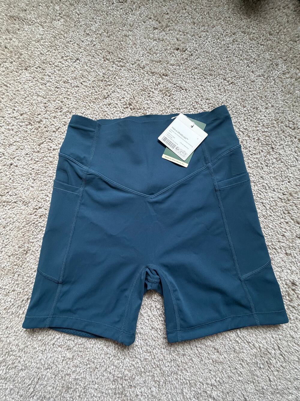 Halara UltraSculpt Teal High Waisted Scrunch Butt Biker Shorts Pockets NWT